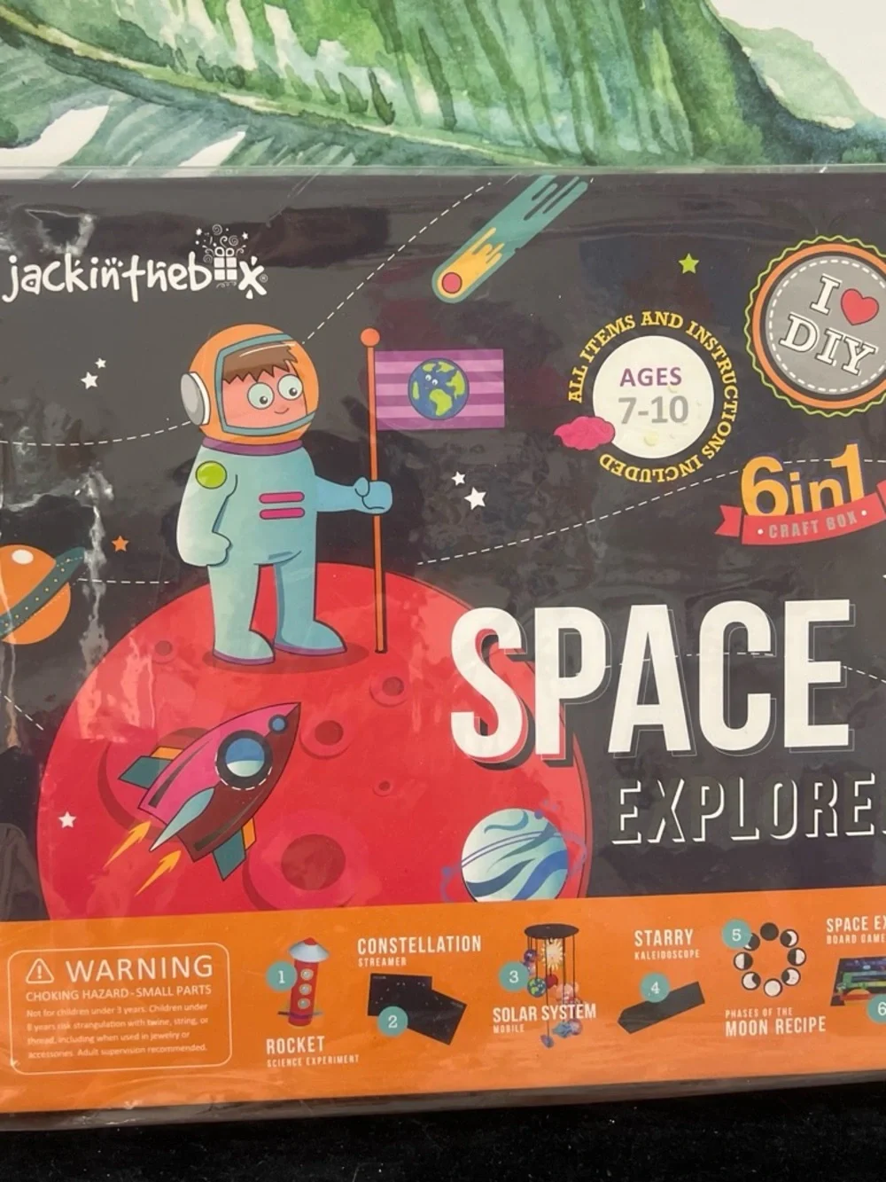 Jackinthebox Space Explorer Craft Kit for Kids - Red